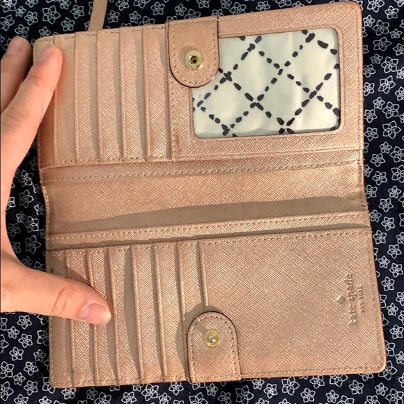 Kate spade rose gold wallet - Picture 2 of 6